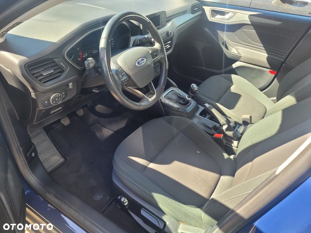 Ford Focus 1.0 EcoBoost Titanium - 10