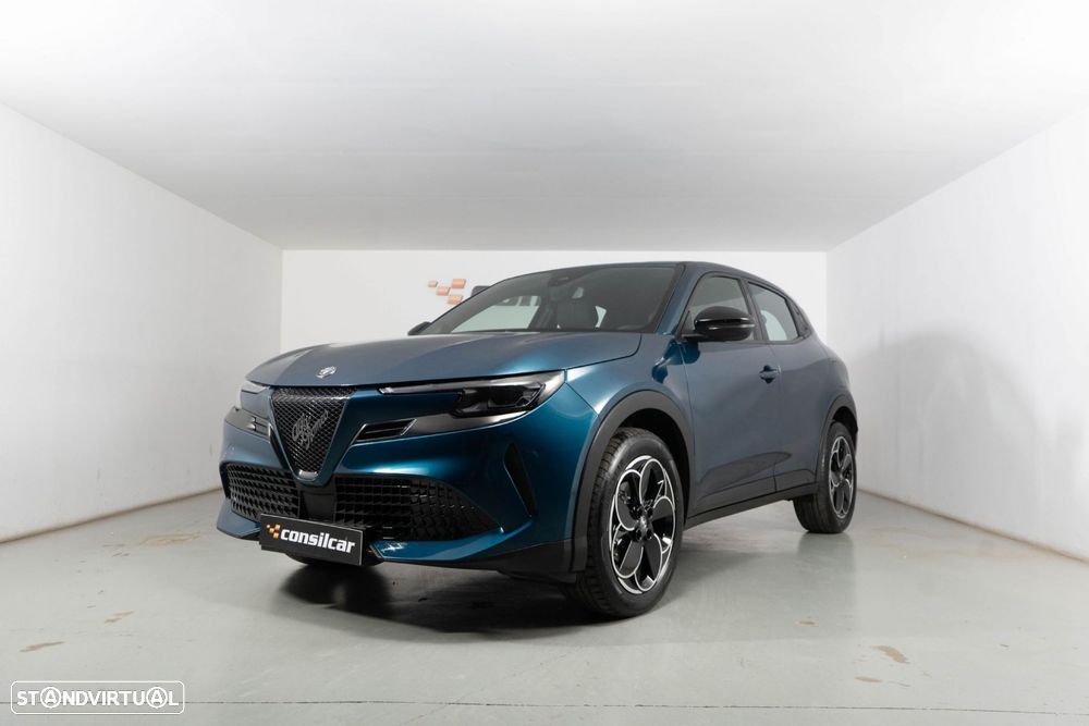 Alfa Romeo Junior Elletrica 50 kWh Launch Edition - 9