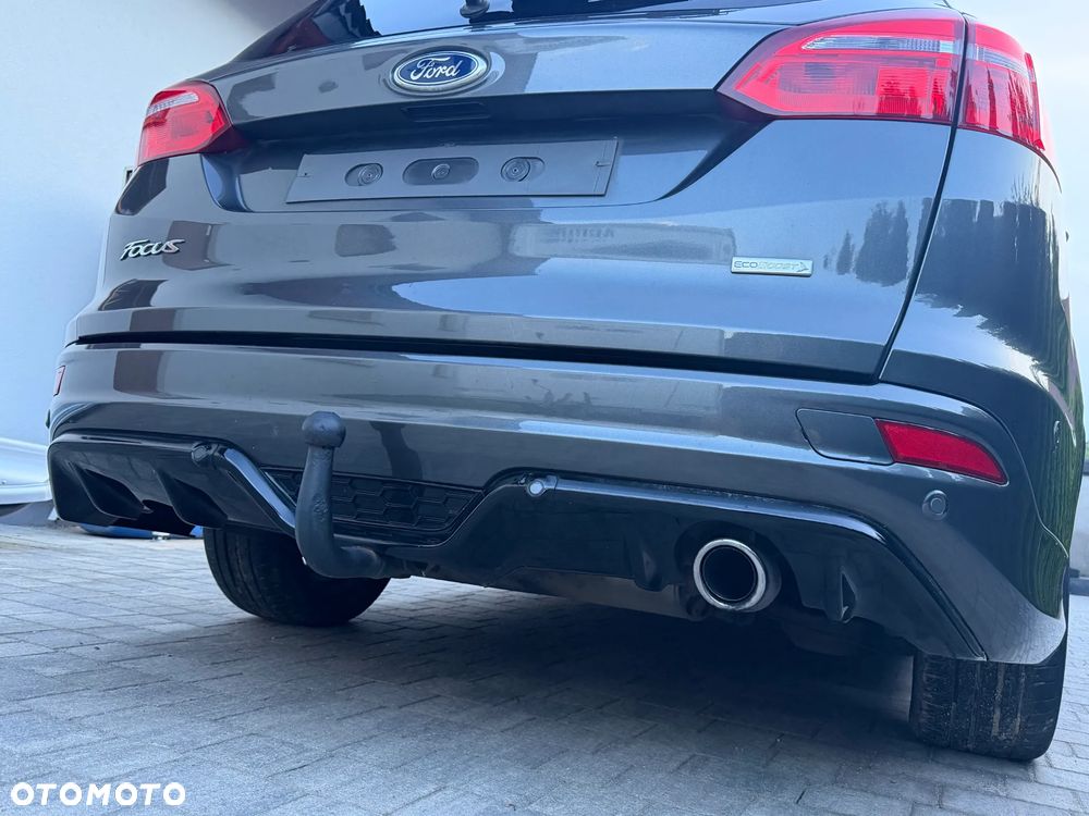 Ford Focus 1.5 EcoBoost ST-Line - 12