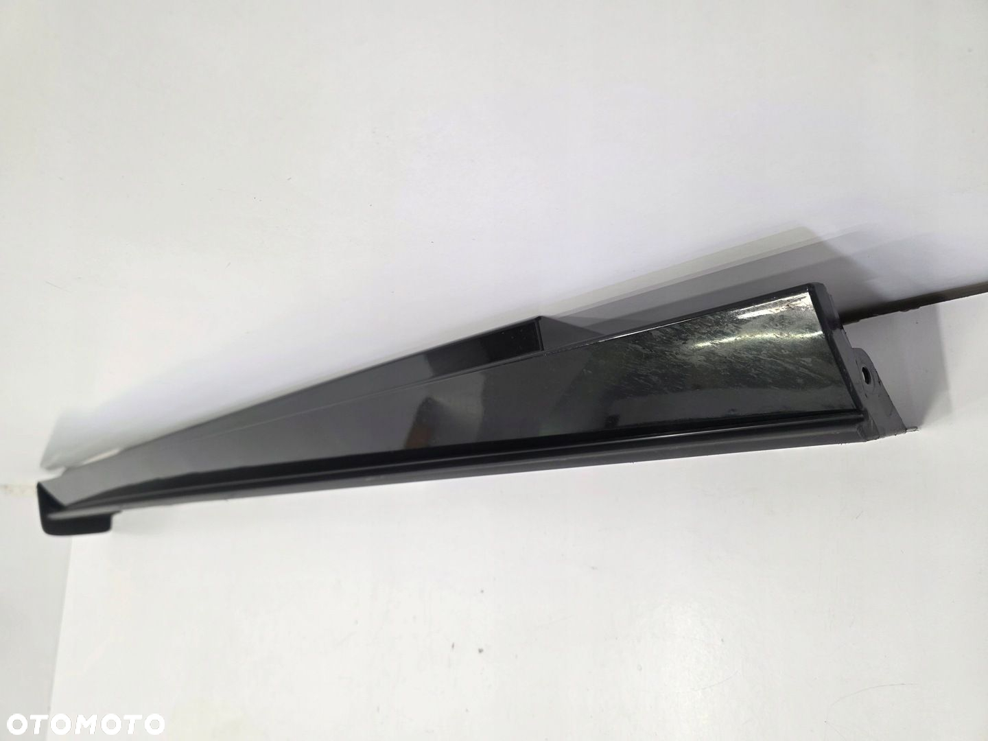 LISTWA PROGOWA PRAWA PRÓG MAZDA 3 BP IV BCJH-51P41 19 - - 7
