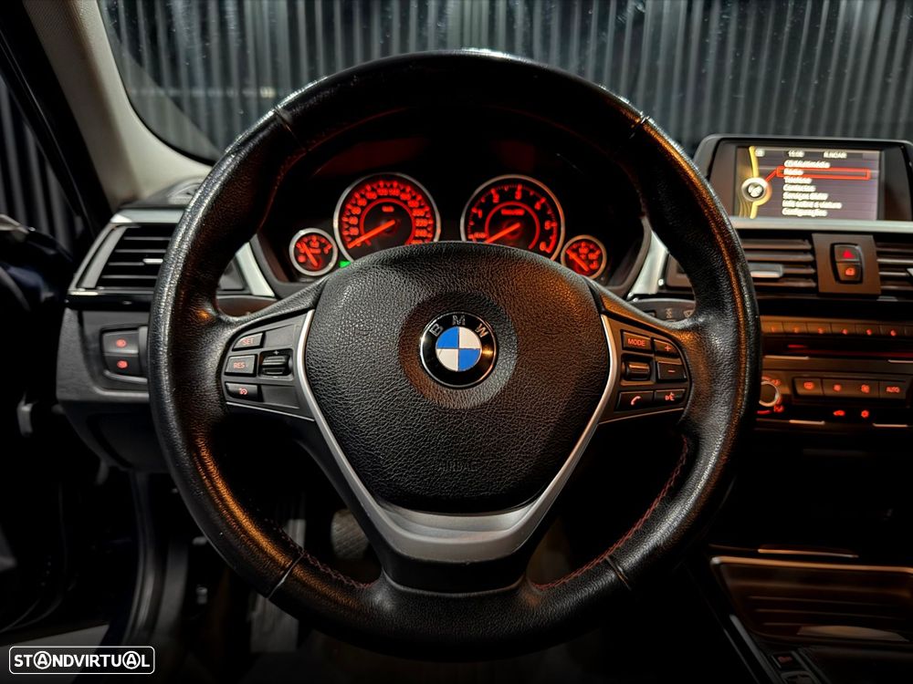 BMW 320 d Line Sport - 17