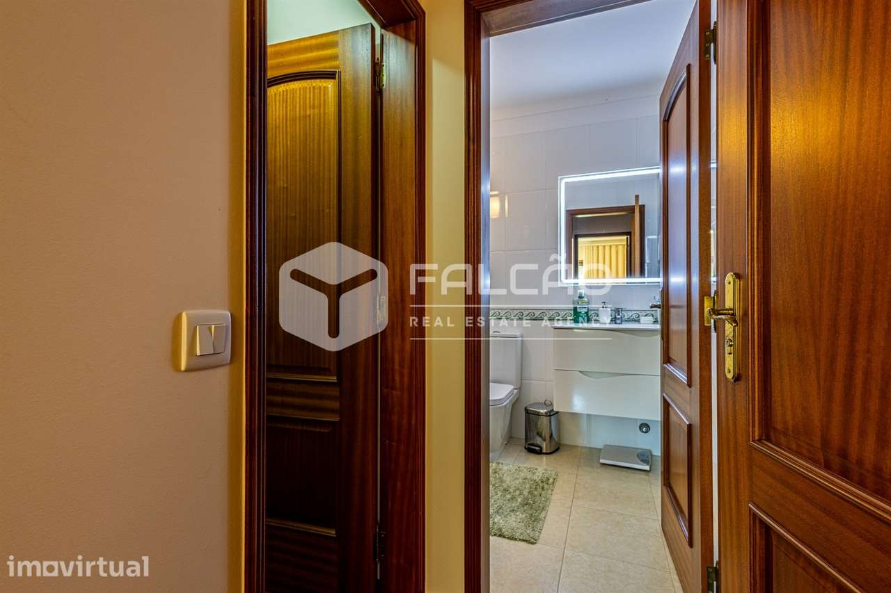 Moradia Geminada T4 Venda em Santarém (Marvila), Santa Iria da Ribeira - Grande imagem: 5/60