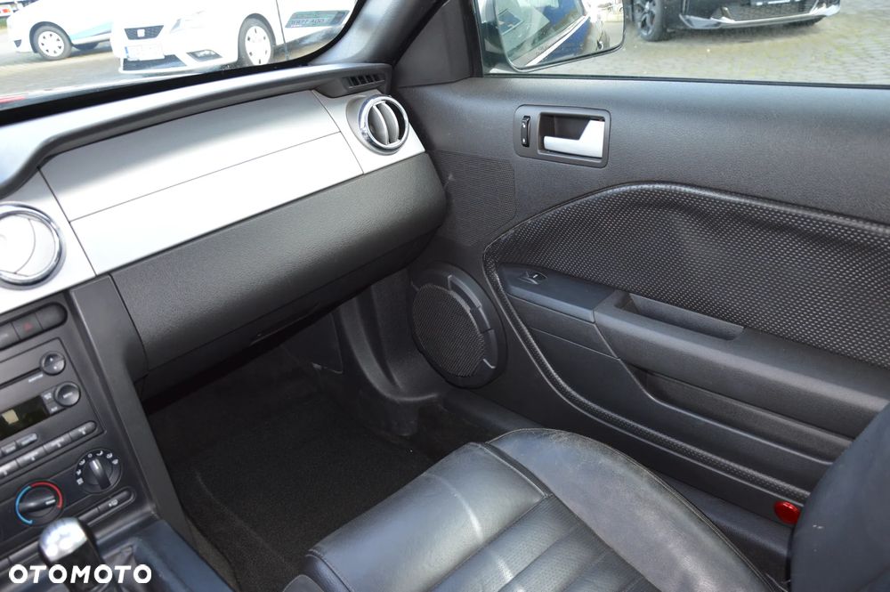 Ford Mustang 4.6 V8 Mach 1 - 14