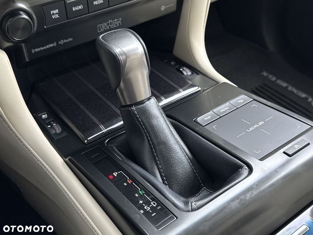 Lexus GX - 21