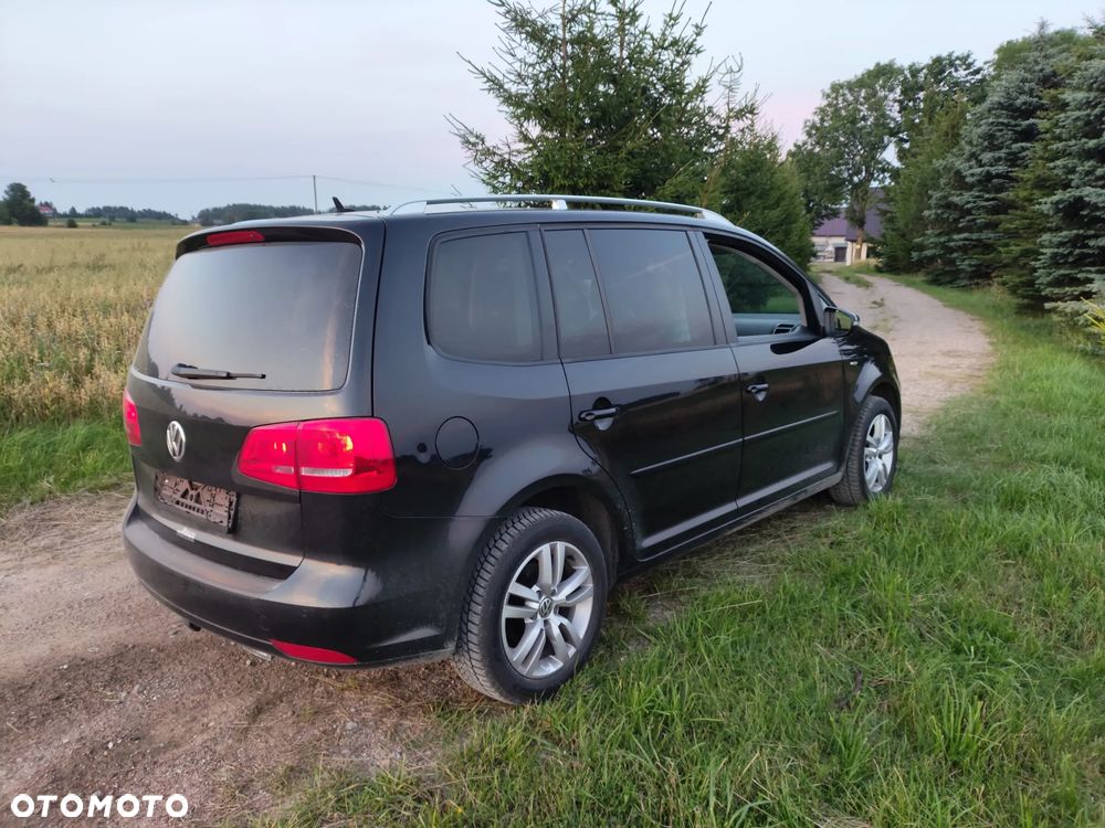 Volkswagen Touran 2.0 TDI DPF MATCH - 2