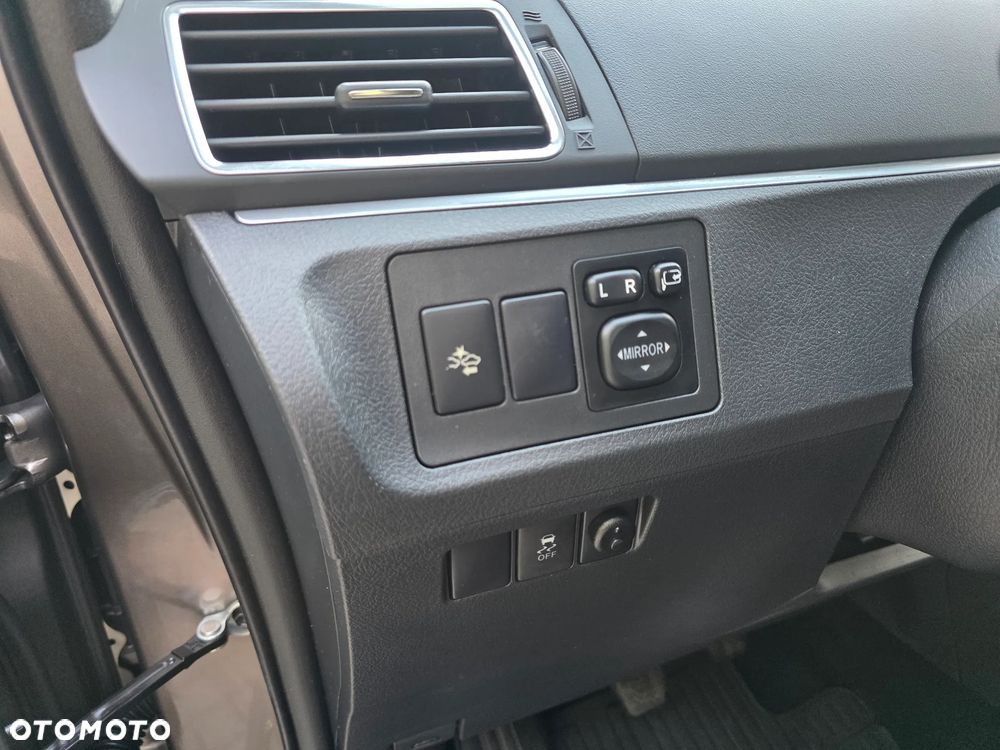 Toyota Verso 1.8 Premium 7os - 13