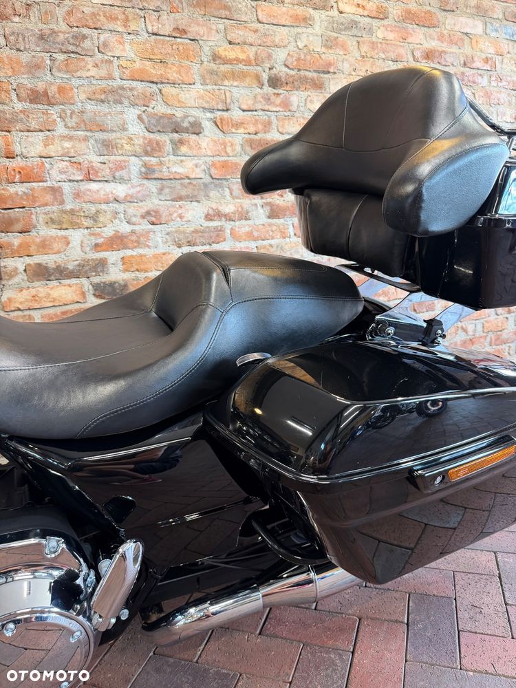 Harley-Davidson Touring Street Glide - 27