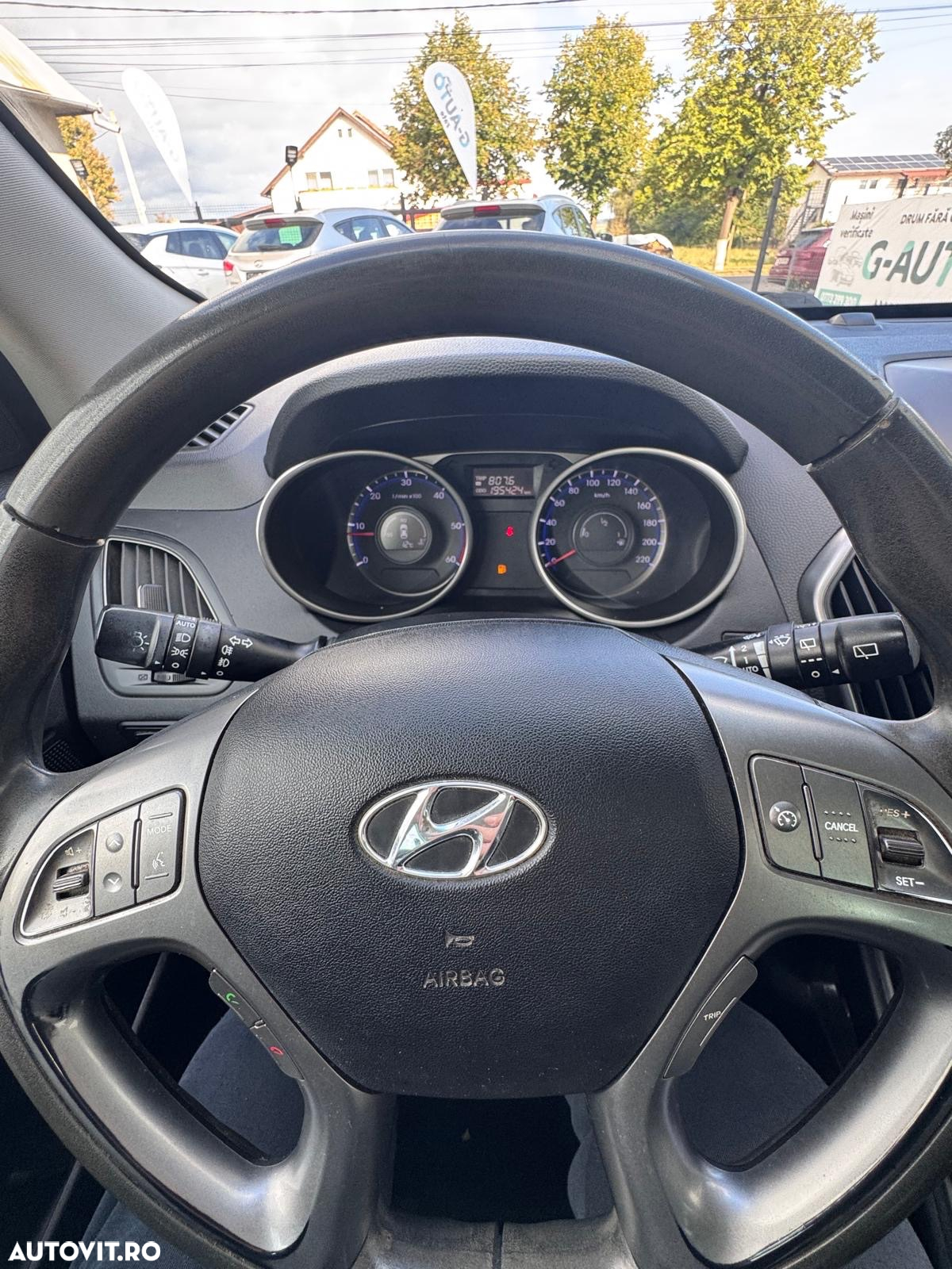 Hyundai ix35 1.7 CRDI 2WD blue Finale Silver - 12