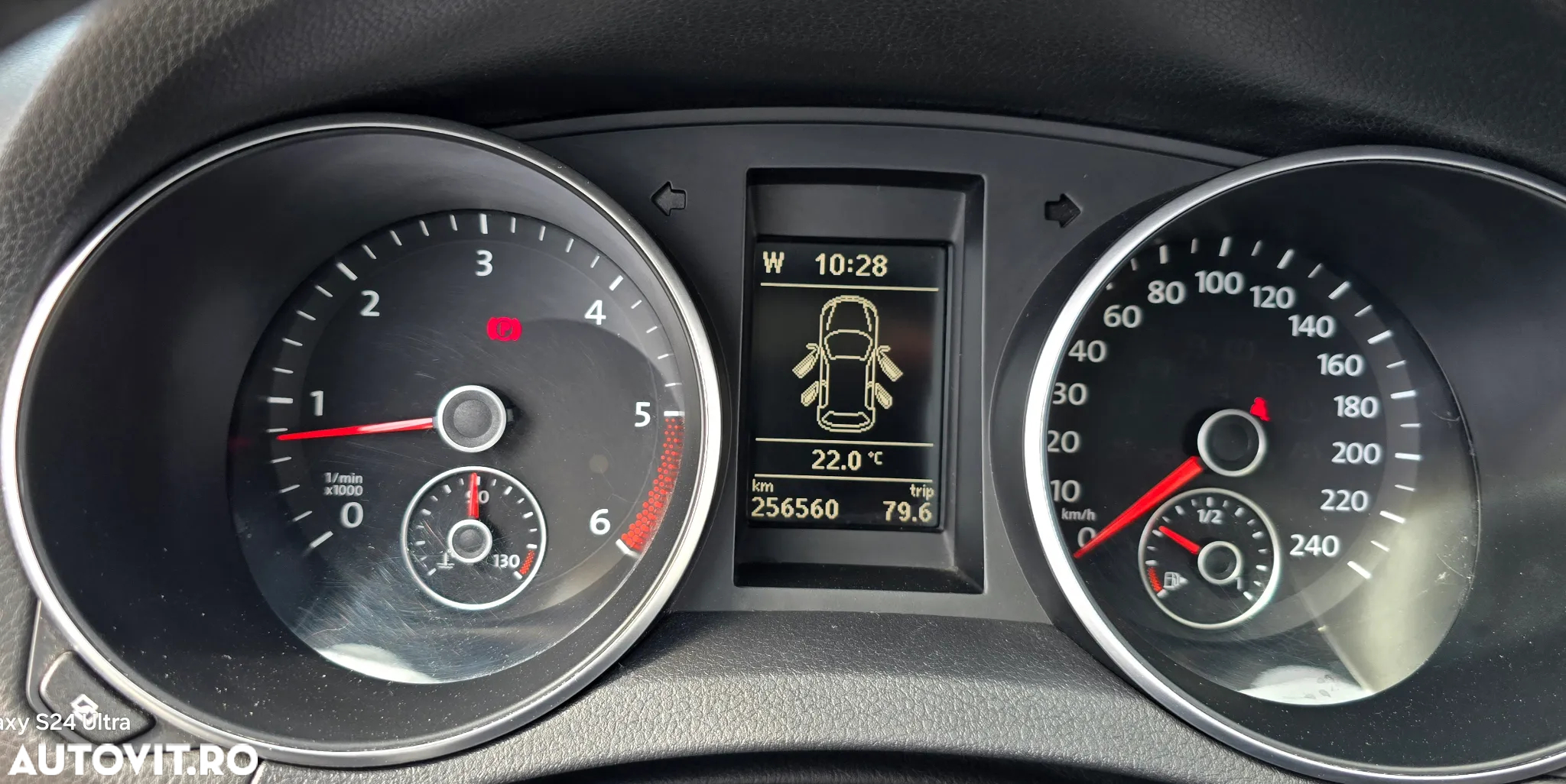 Volkswagen Golf 2.0 TDI DPF Highline - 15