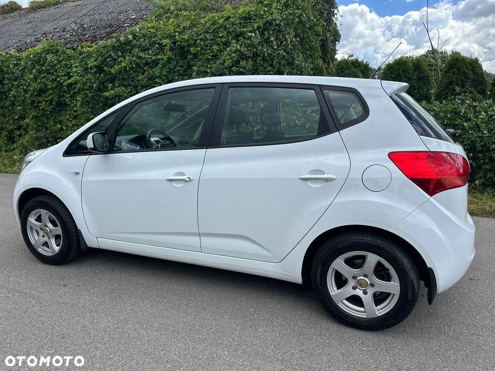 Kia Venga - 16