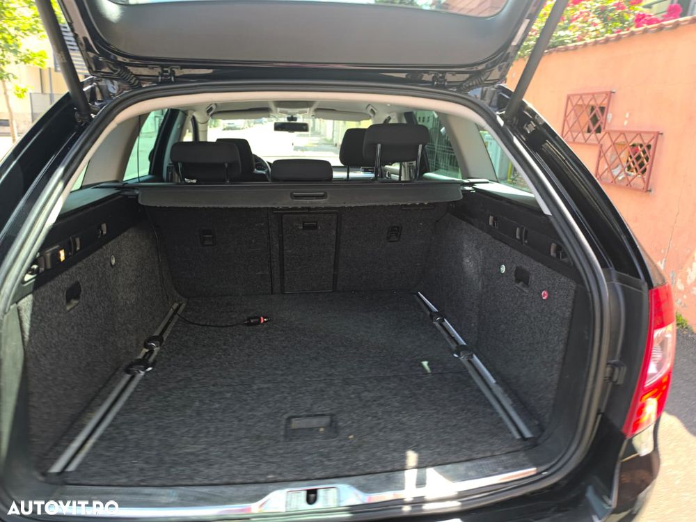 Skoda Superb 2.0 TDI DSG Ambition - 8