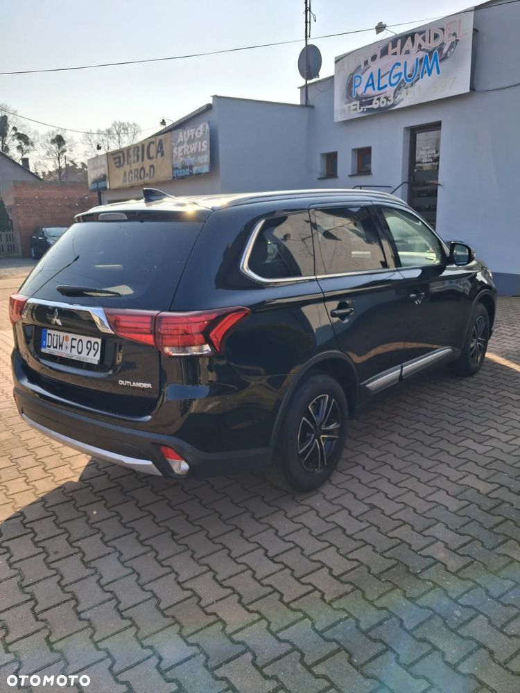 Mitsubishi Outlander - 4