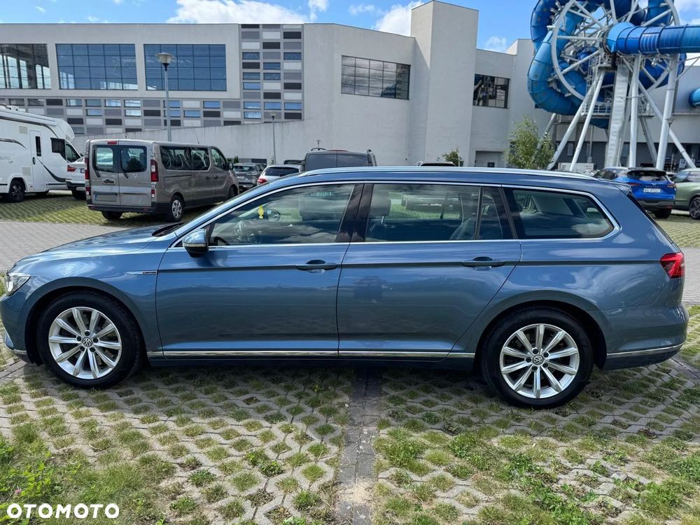 Volkswagen Passat 2.0 TDI Bi-Turbo BMT 4Mot Highline DSG - 24