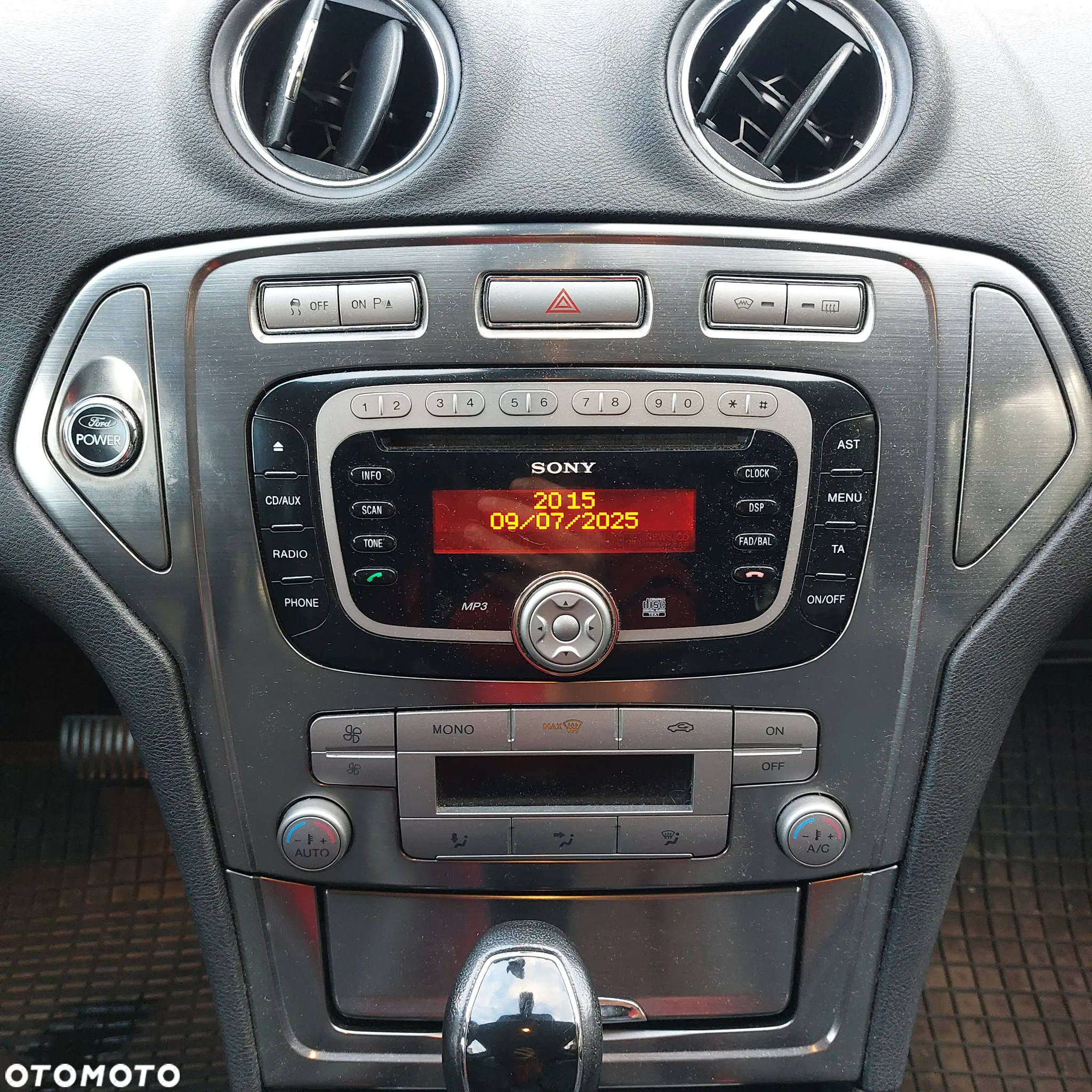 Ford Mondeo - 17