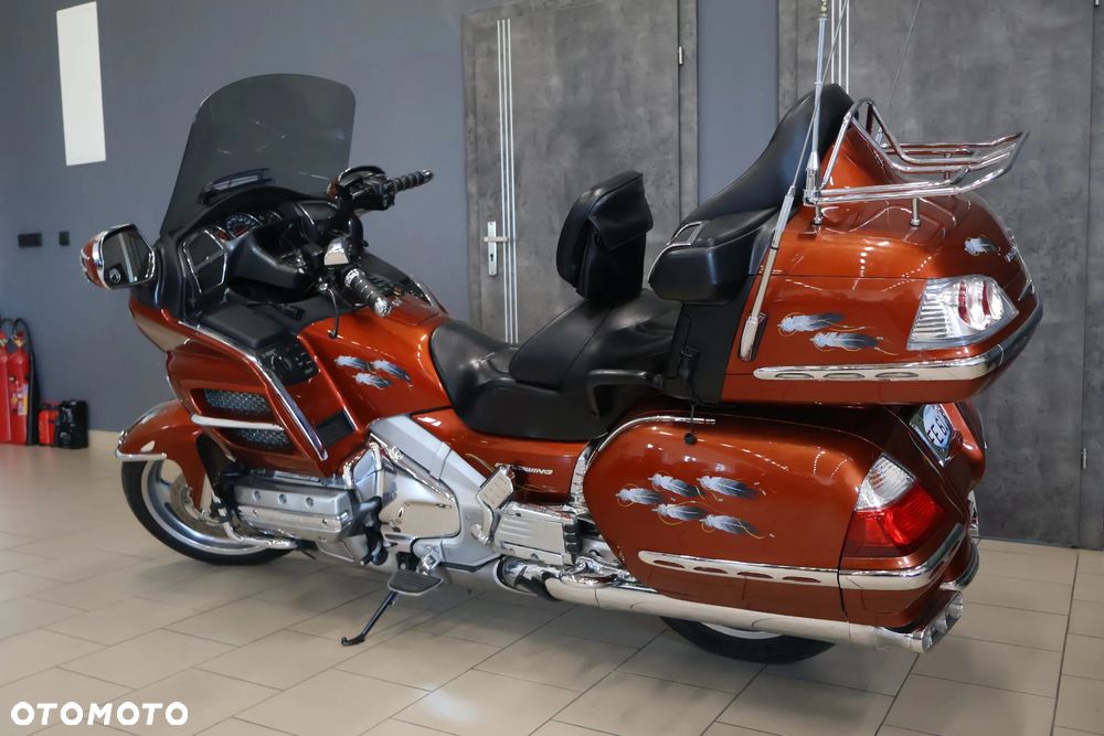 Honda GL - 9