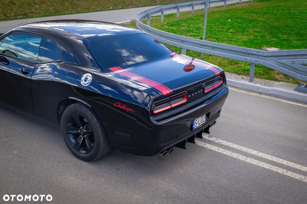 Dodge Challenger Automatik SXT Plus - 3