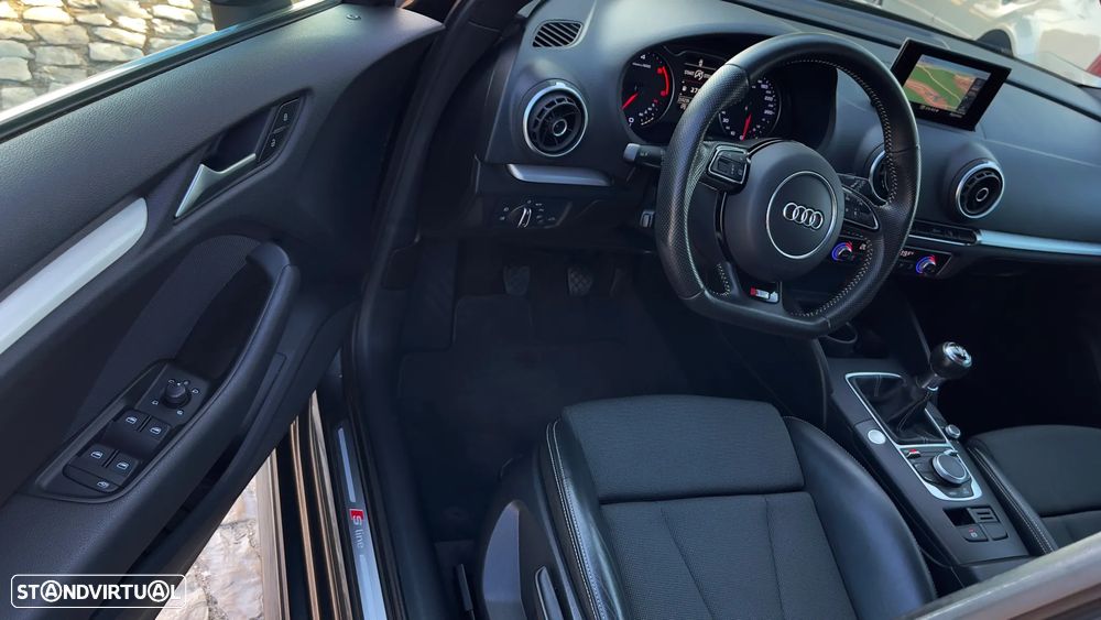 Audi A3 Sportback 2.0 TDI S-line - 23
