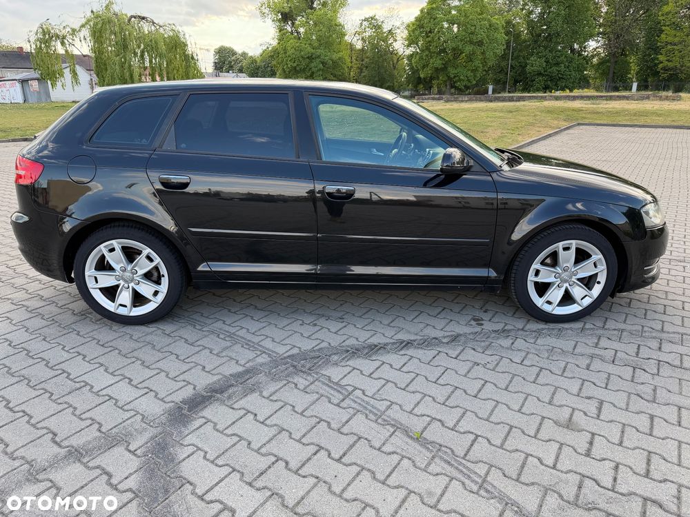 Audi A3 Sportback 1.6 TDI DPF Ambition - 7