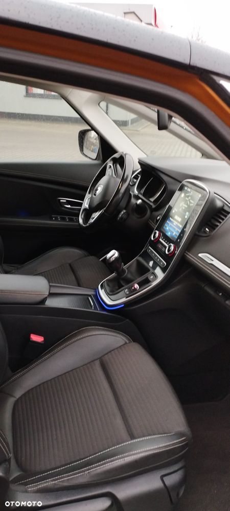 Renault Scenic 1.6 dCi Bose - 9