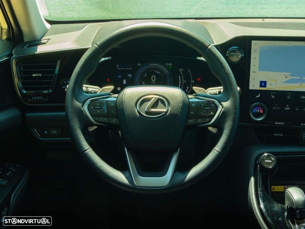 Lexus NX 450h+ Executive - 11