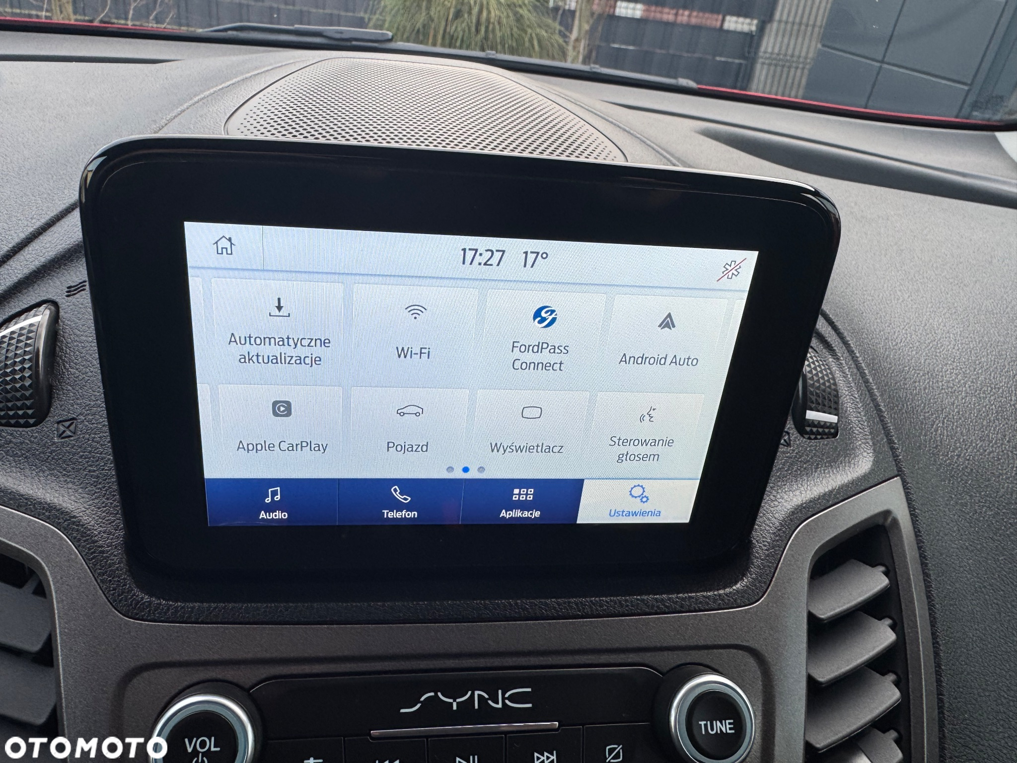 Ford TRANSIT CONNECT - 24