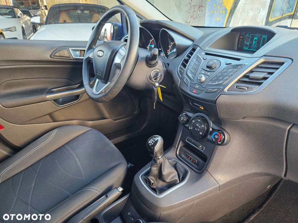 Ford Fiesta - 9