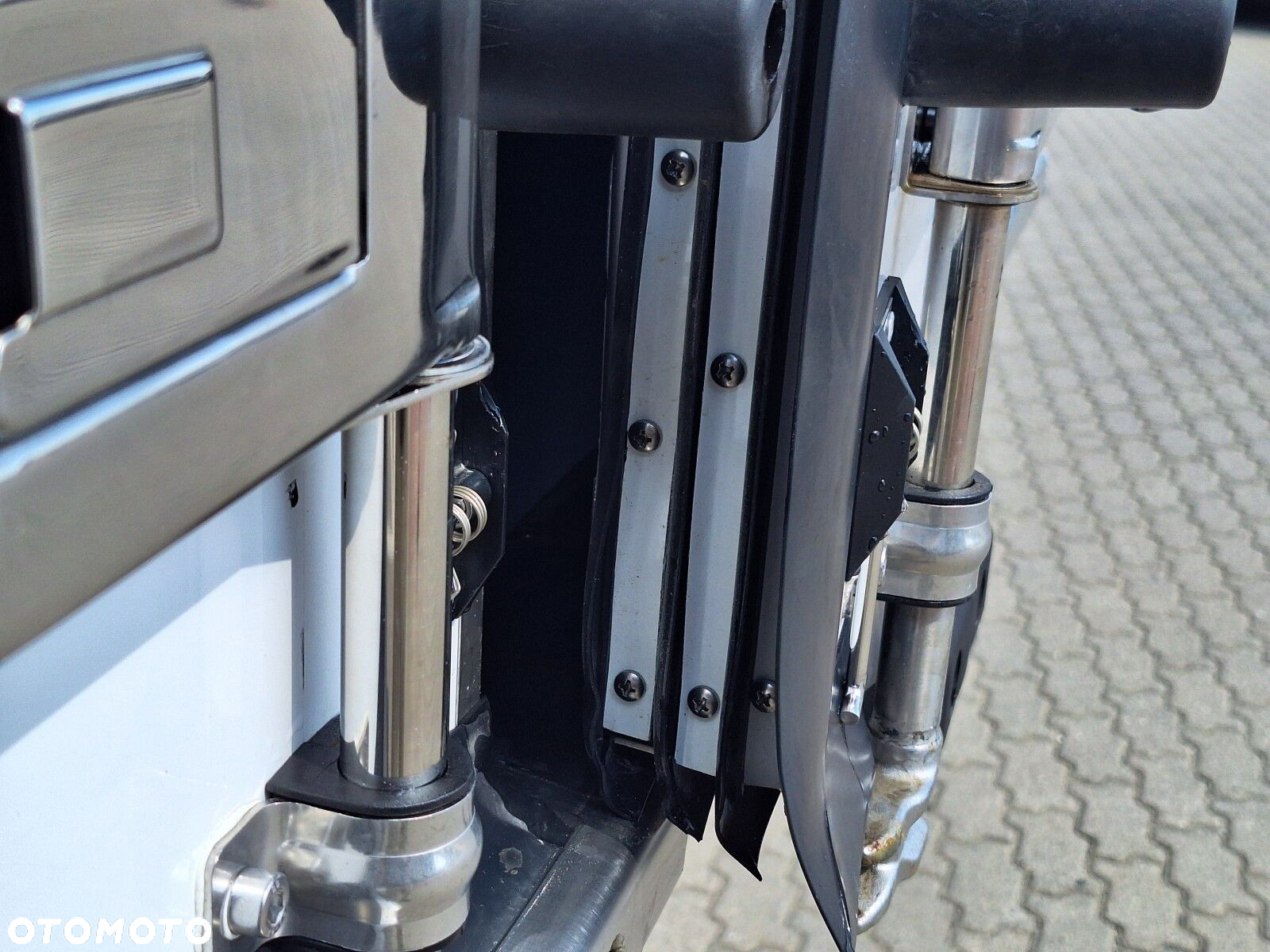Mercedes-Benz Sprinter 519 CDI OM654 - 10