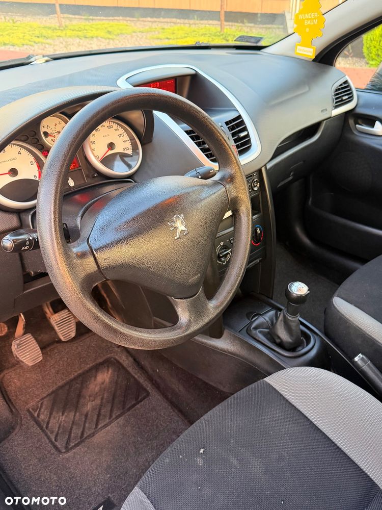 Peugeot 207 - 9