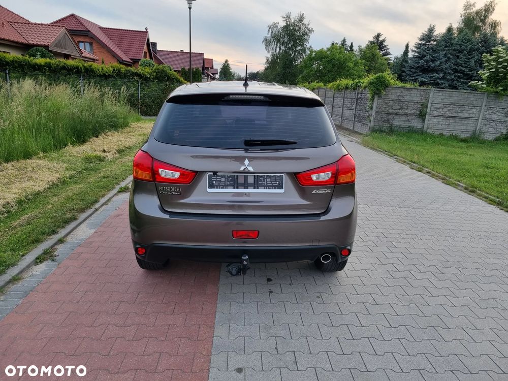 Mitsubishi ASX - 4