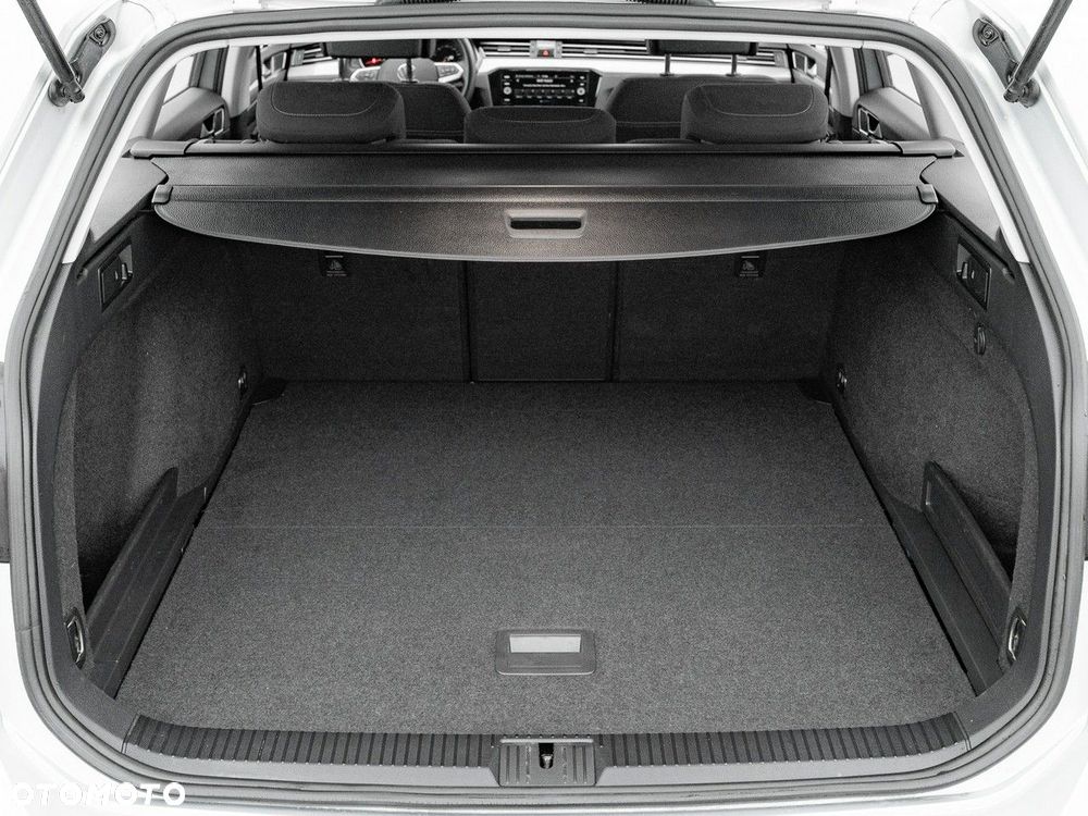 Volkswagen Passat 2.0 TSI Business DSG - 29