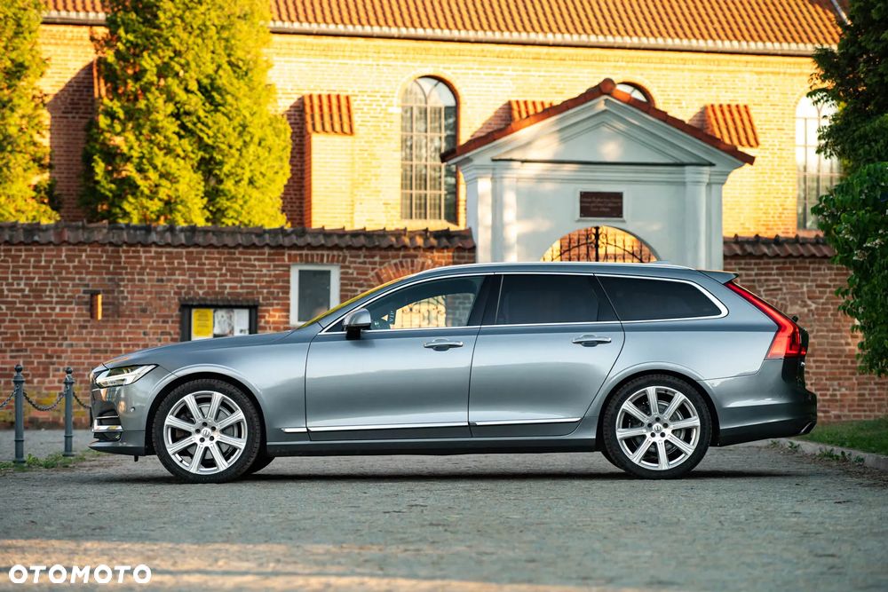 Volvo V90 D5 AWD Inscription - 4