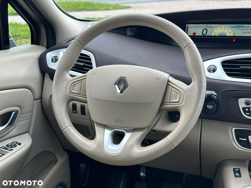 Renault Scenic - 21