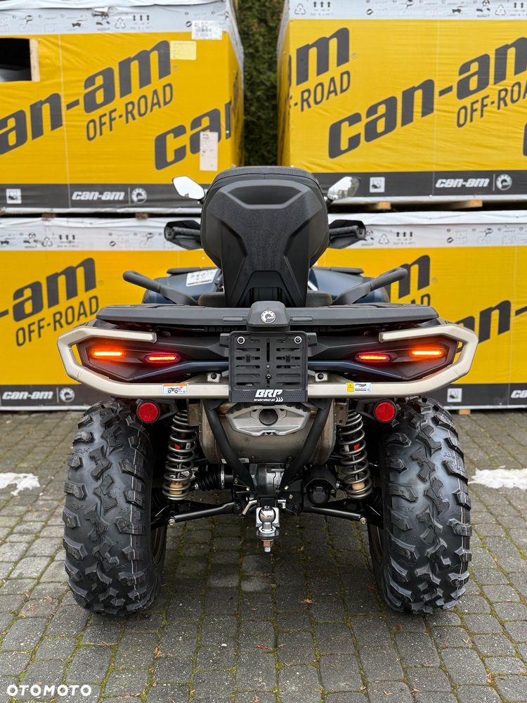 Can-Am Outlander Max - 8