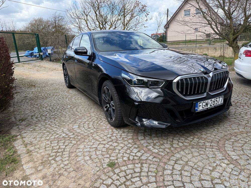 BMW Seria 5 520d xDrive mHEV M Sport - 3