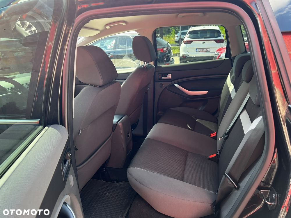 Ford Kuga 2.0 TDCi 4WD Trend - 29