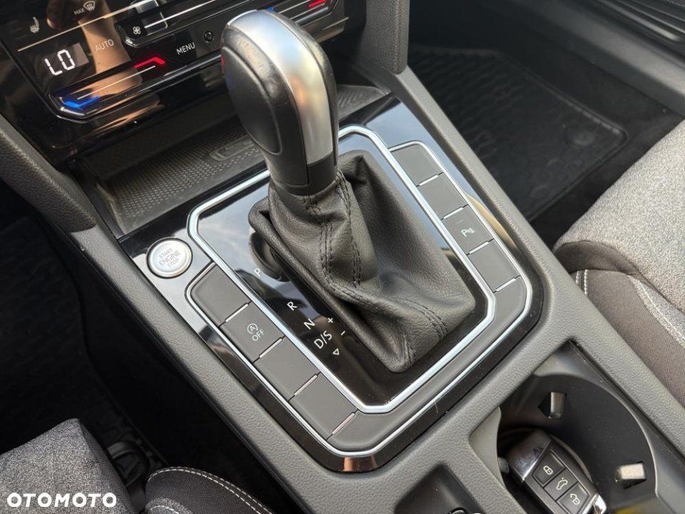 Volkswagen Passat - 26