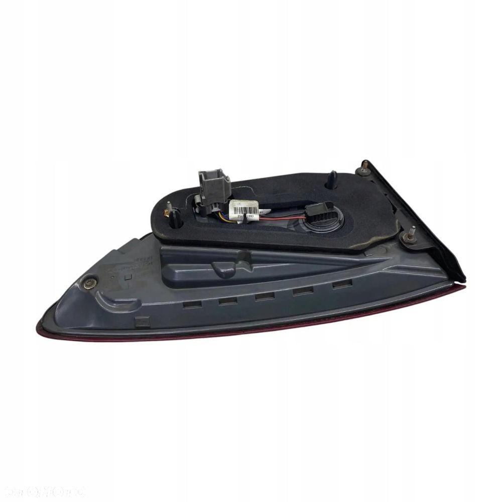 LAMPA PRAWA TYŁ W KLAPĘ FORD MONDEO MK5 KOMBI DS73-13A602-GG - 9
