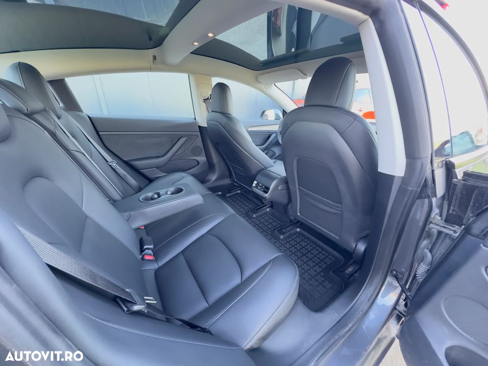 Tesla Model 3 Langstreckenbatterie Allradantrieb Dual Motor - 18