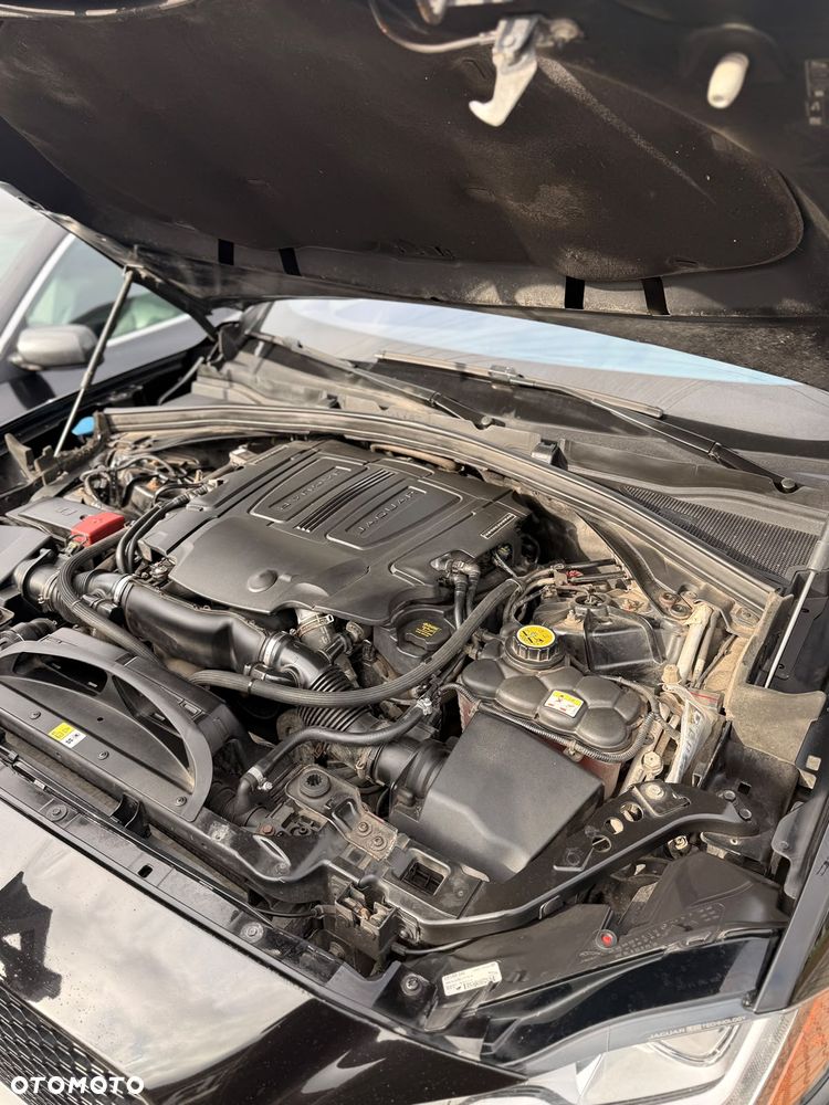 Jaguar F-Pace 3.0 V6 AWD S - 12