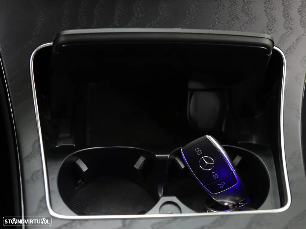 Mercedes-Benz C 300 e Avantgarde - 22