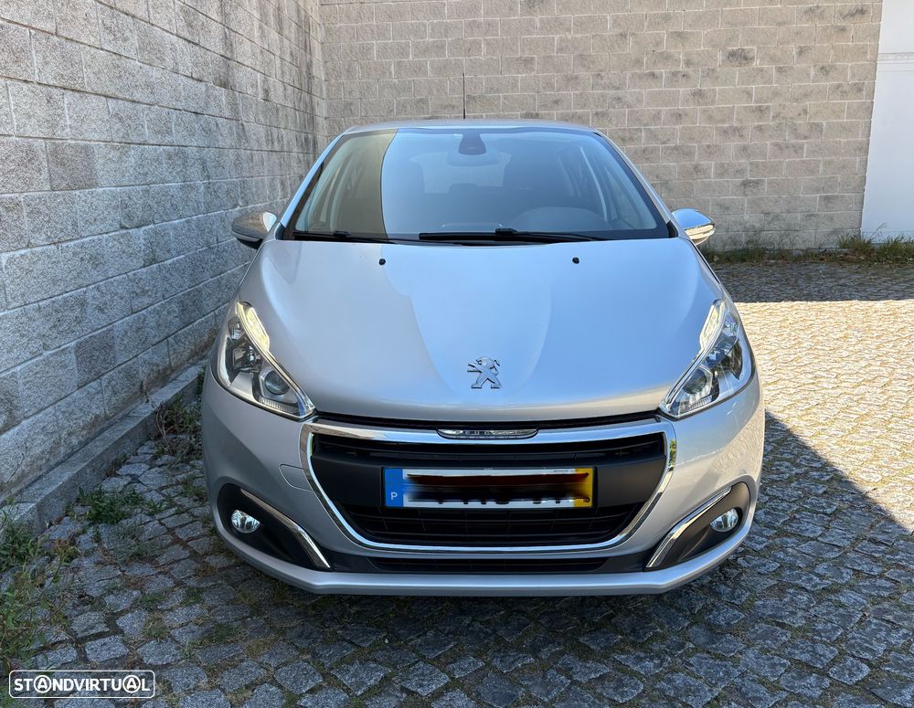 Peugeot 208 1.2 PureTech Style - 24