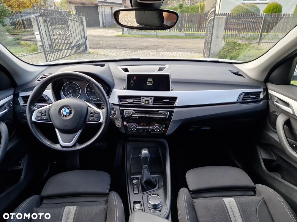 BMW X1 sDrive18i Sport Line - 16