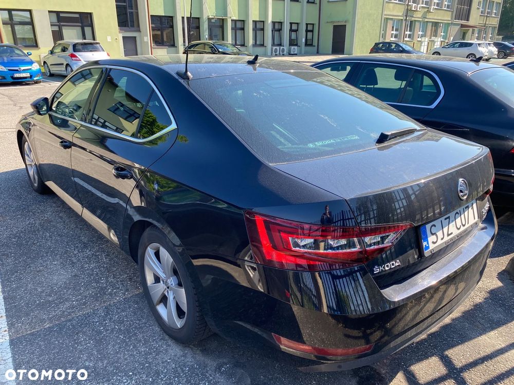 Skoda Superb 2.0 TDI 4x4 L&K DSG - 3