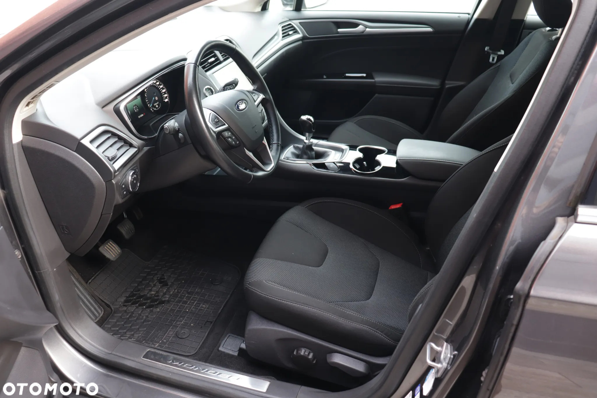 Ford Mondeo 2.0 TDCi Titanium - 17