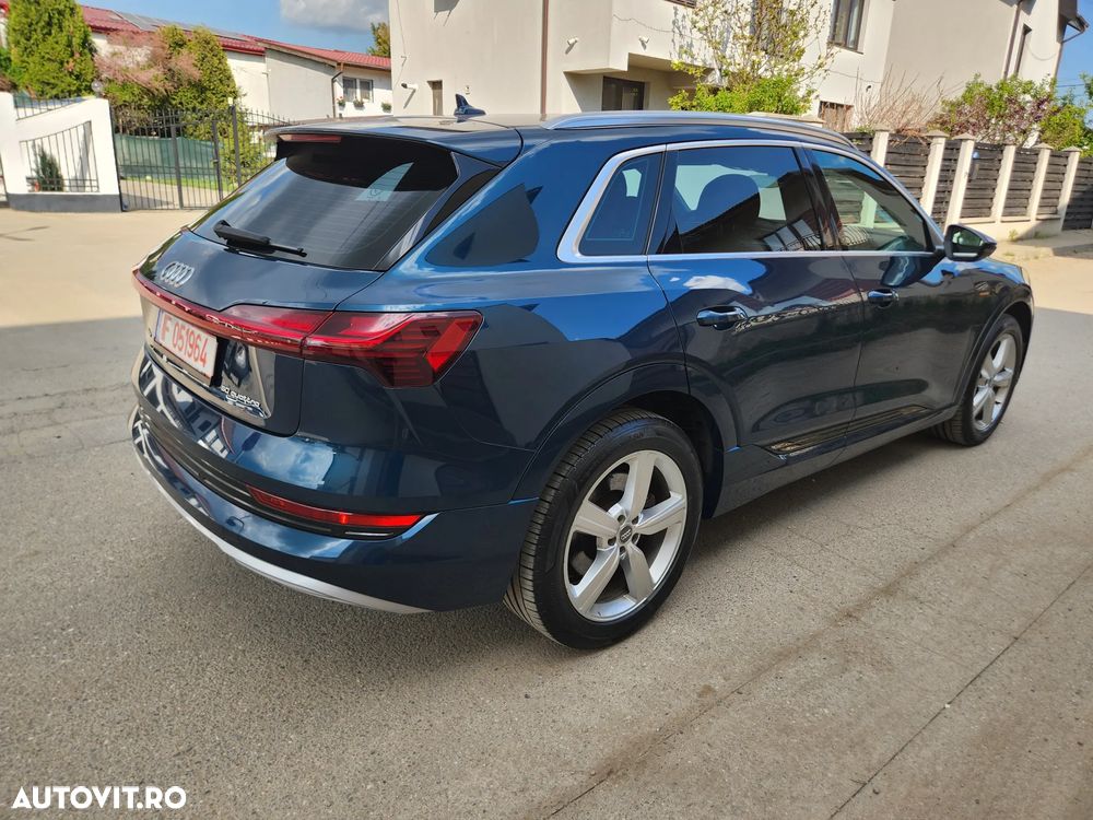 Audi e-tron 50 quattro Advanced - 11