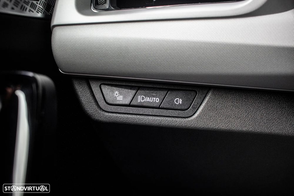 BMW iX1 xDrive30 - 22