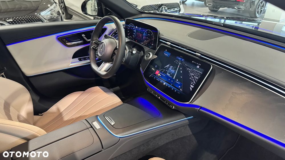 Mercedes-Benz Klasa E 220 d mHEV 4-Matic AMG 9G-Tronic - 25