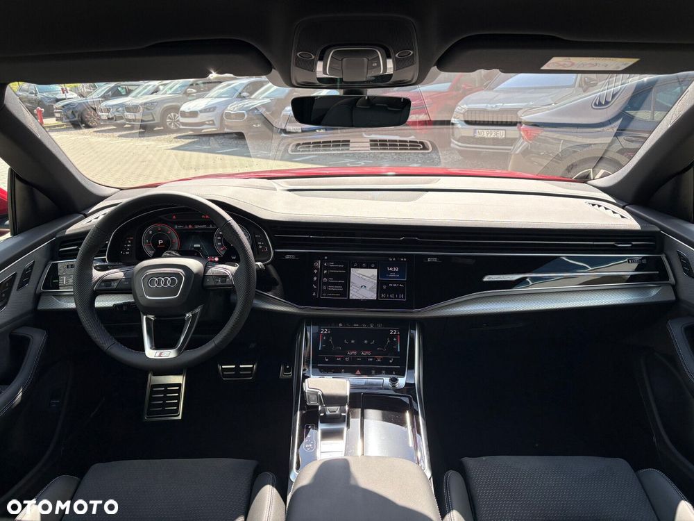 Audi Q8 - 10