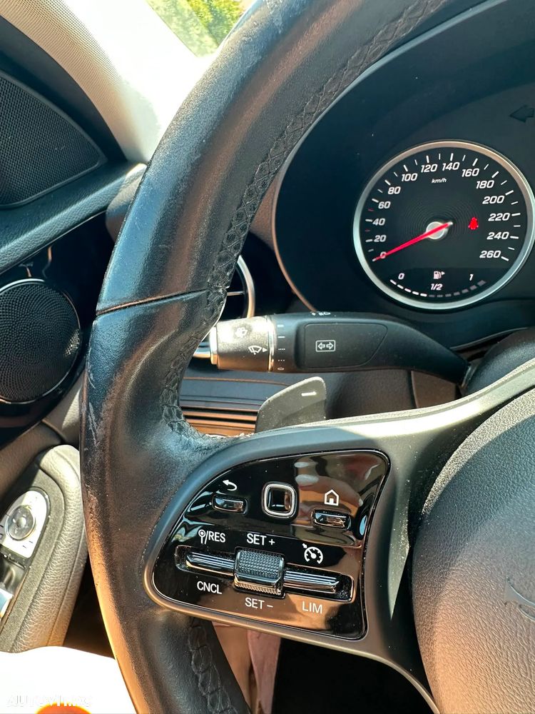 Mercedes-Benz C - 24
