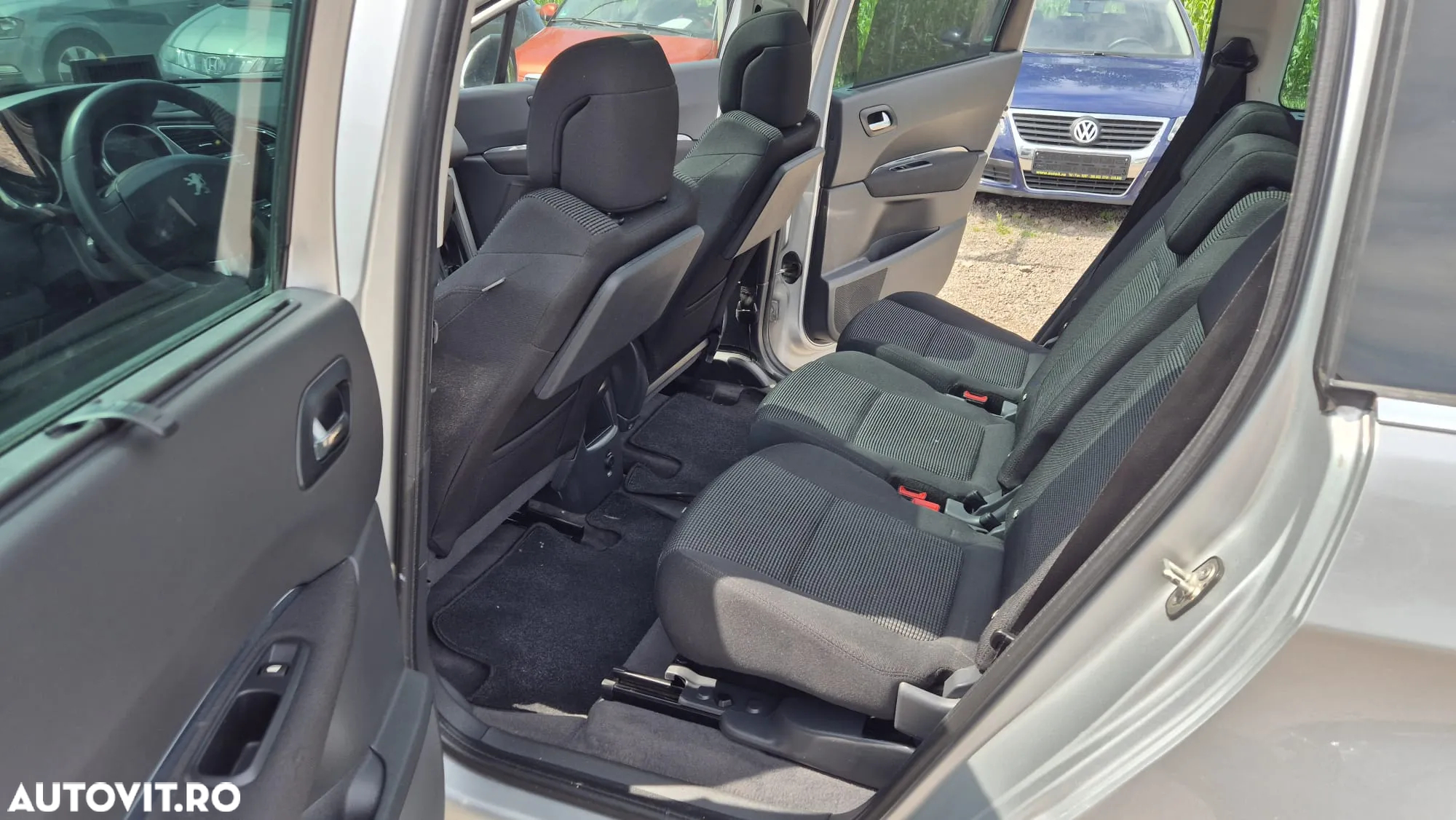 Peugeot 5008 HDI FAP 150 Premium - 8